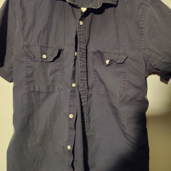 Button up shirt - Picture 2 of 2